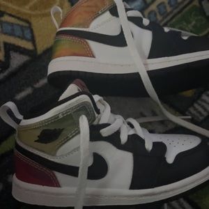 Jordan mid toddler boy color changing